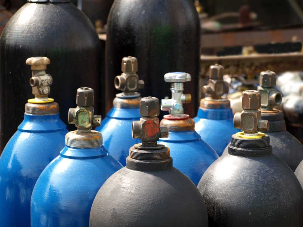 Oxygen and Gas Cylinders